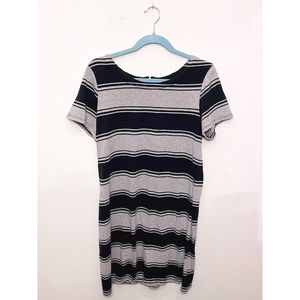 Merona Short-Sleeved Dress Black/Gray Stripe Size L